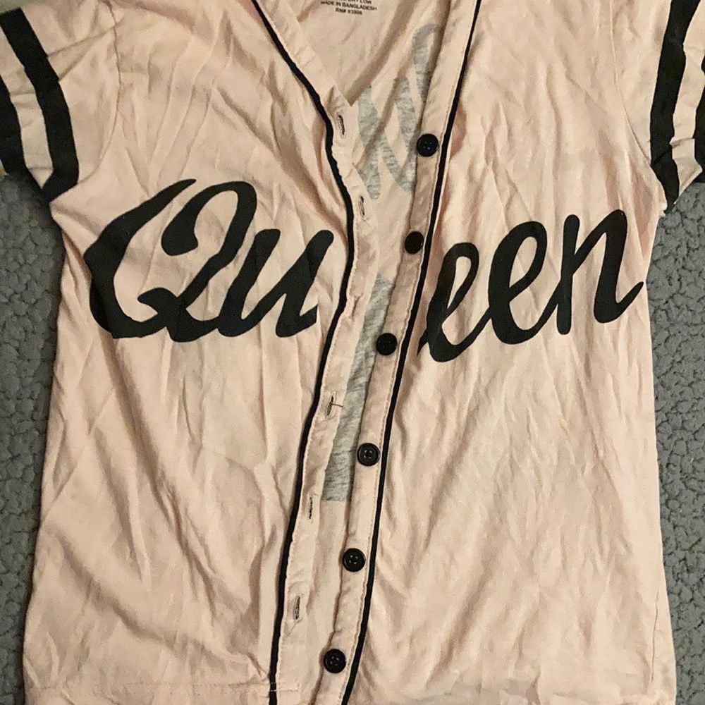 Pink and black thin Queen ‘jersey’